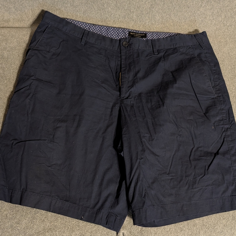 Banana Republic Men's Dark Navy Shorts